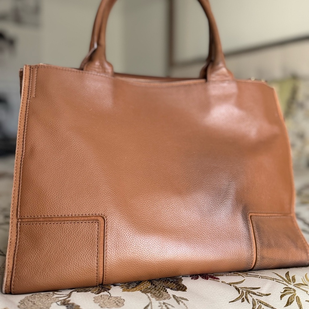 Tory Burch Shoulder Tote - Picture 4 of 16